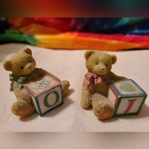 Teddy bears with blocks figurines